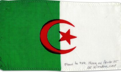 Le drapeau algérien qui a été transporté vers la Lune sur Apollo 15 mis en vente