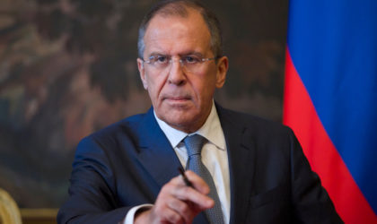 «Les gars, n’essayez même pas !» : la blague de Lavrov au SG de l’OTAN