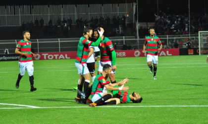 Les joueurs du Mouloudia d’Alger agressés à Bordj Bou Arreridj