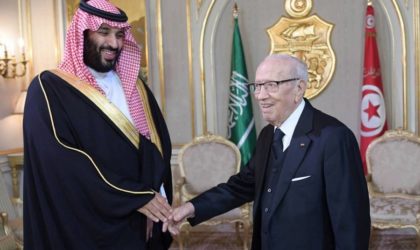 Béji Caïd Essebsi nargue les Tunisiens et décore Mohammed Ben Salmane