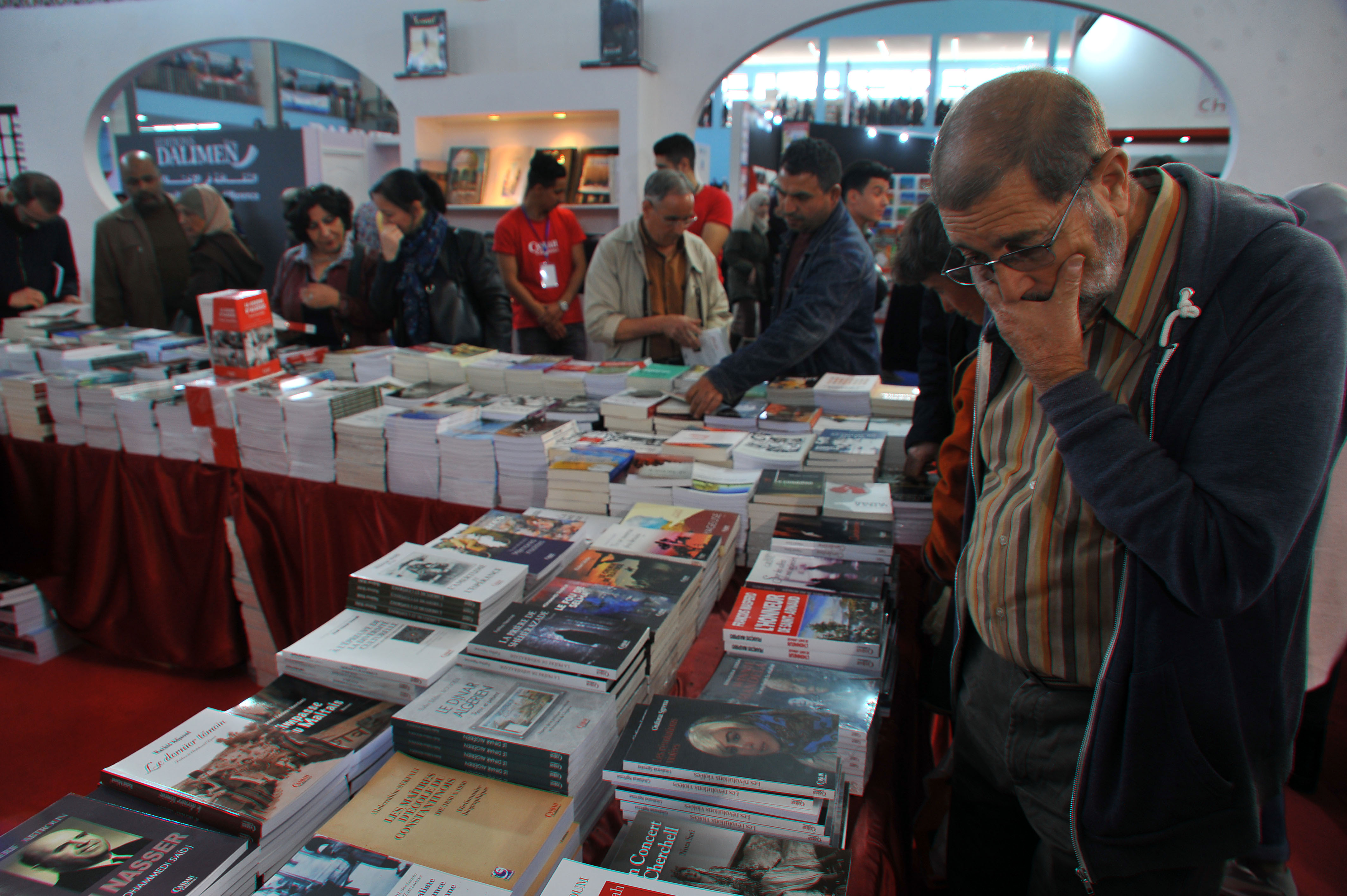 Les livres controversés du berbérophobe Othmane Saâdi boudés au Sila