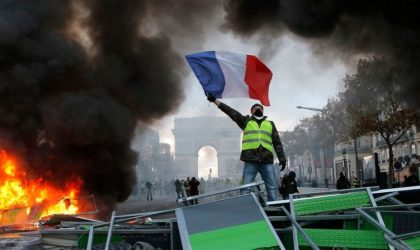 Comment Macron a fait de la France une République en marche… arrière