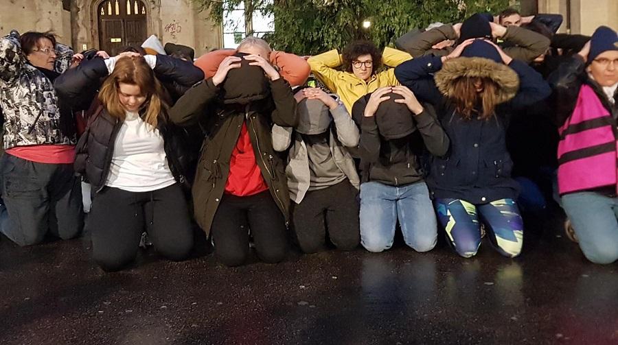 Quand la police française imite Daech dans la répression des manifestants