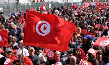 Tunisie : manifestation contre la «confiscation» de la démocratie