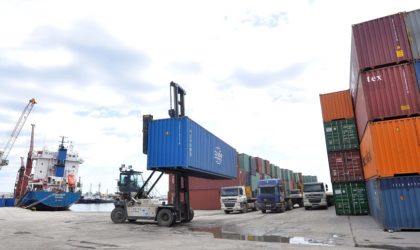 Une grève «inopinée» des travailleurs paralyse le port d’Alger