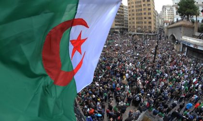 Des jeunes se mobilisent pour contrer les baltaguias lors des manifestations