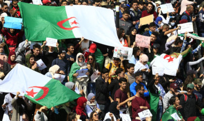 Manifestations contre les décisions de Bouteflika