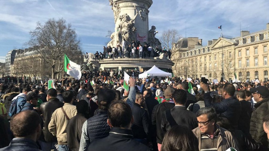 Algériens Paris manifestations