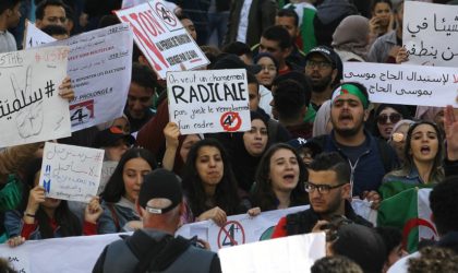 Marche des étudiants à Alger
