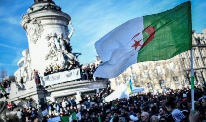 Près de 6 000 Algériens rassemblés Place de la République à Paris