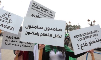 Les étudiants accueillis à Alger par des gaz lacrymogènes et de l’eau