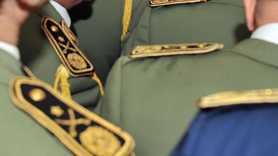 L’armée algérienne et l’initiative en péril