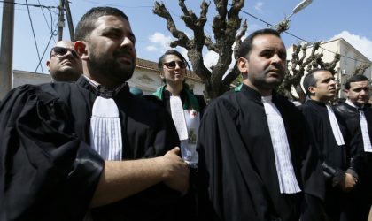 Les avocats manifestent dans plusieurs wilayas pour un Etat de droit