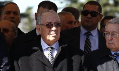 Bouteflika neutralise Gaïd-Salah et offre aux Algériens un cadeau empoisonné