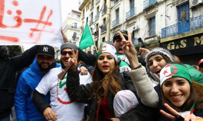 Parce qu’elle scandait «Etat démocratique non islamique» une femme se fait agresser pendant la manifestation