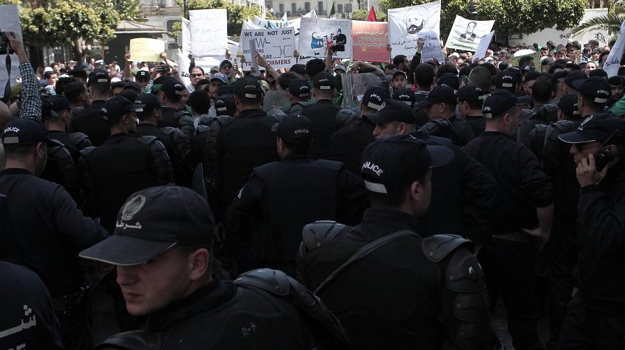 Des Français soupçonnés d’avoir infiltré des manifestations expulsés