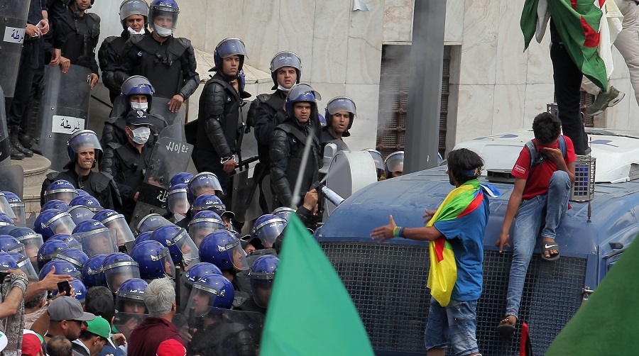 13e vendredi de protestation(