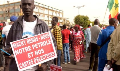 Les Sénégalais adoptent les «vendredis algériens» pour faire chuter le président