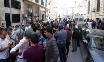 Manifestations devant le tribunal de Sidi M’hamed pour exiger la libération des prisonniers politiques