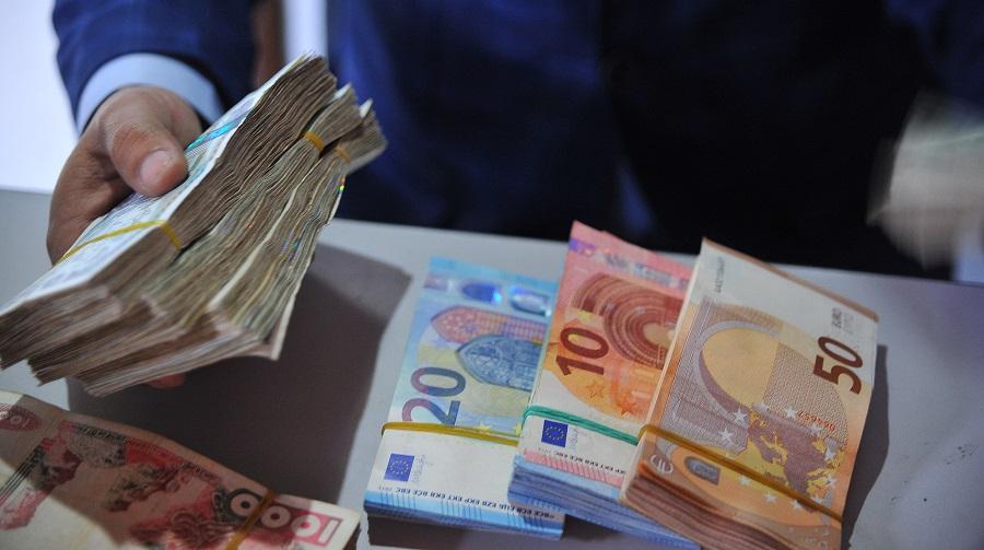 Le Marche Parallele De La Devise A La Loupe Un Analyste Financier - 