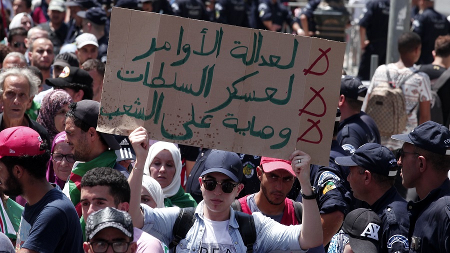 marche étudiants Alger