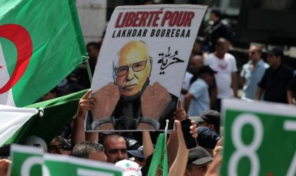 Alger : geste symbolique pour soutenir les détenus