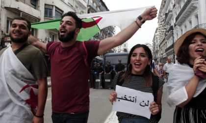 30e mardi de marche : les étudiants maintiennent la pression dans la rue