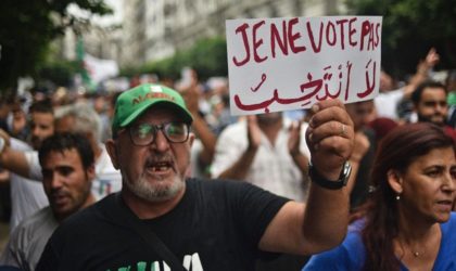 37e mardi de marche des étudiants à partir de Béjaïa