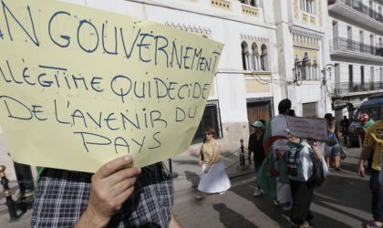 Les manifestants l’ont scandé à travers le pays : «Dégage Gaïd-Salah, il n’y aura pas de vote !»