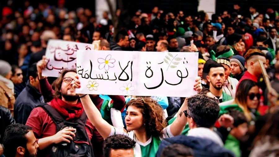 34e mardi : étudiants et citoyens envahissent les rues d’Alger