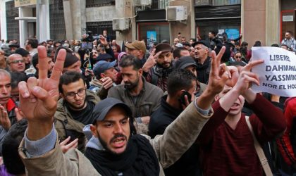 «Magistrats à 2 000 DA», crient les citoyens de Béjaïa devant le tribunal