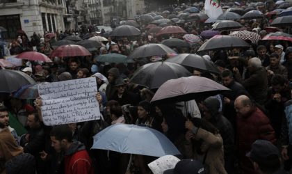Sous la pluie, les manifestations se poursuivent à Alger