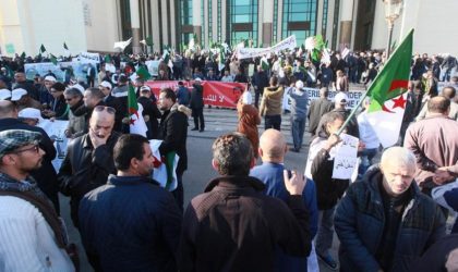 Un citoyen humilie les marcheurs rameutés par le pouvoir à Oran
