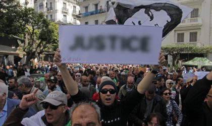 Le CSC réclame le respect des droits des manifestants reconnus par la Constitution