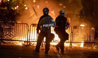 Tension entre police et manifestants à Portland