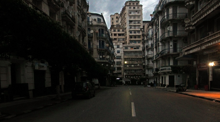 Alger Confinement