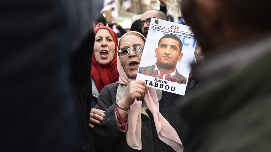 La Cour d’Alger a statué : liberté provisoire pour Karim Tabbou