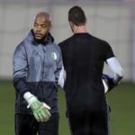 M'bolhi internationaux algériens