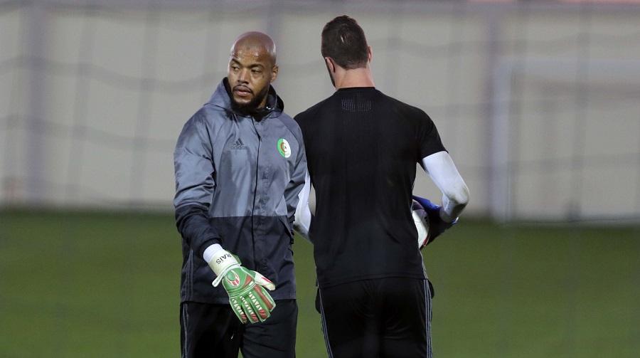 M'bolhi internationaux algériens