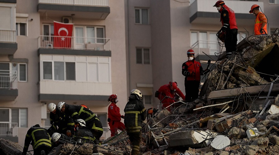 Le bilan du séisme qui a secoué la Turquie et la Grèce s’élève à 26 morts et 800 blessés