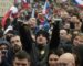 Prague : des manifestants dénoncent les mesures anti-coronavirus