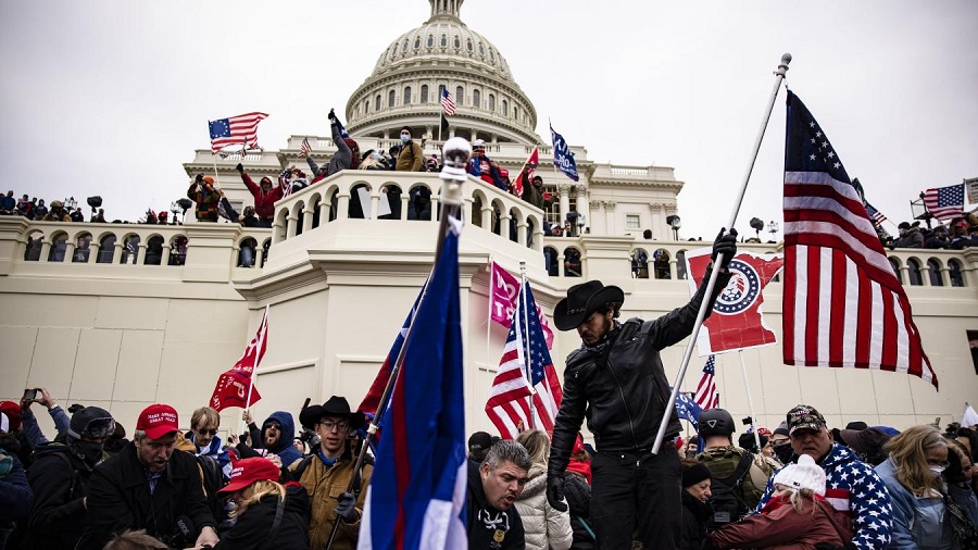 Etats-Unis : affrontements entre partisans de Trump et policiers à Salem
