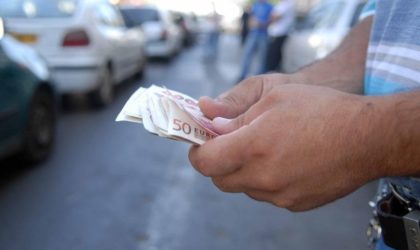 L’effondrement du dinar et l’inflation font courir de graves risques à l’Algérie