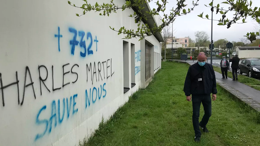 Mosquée Rennes profanation