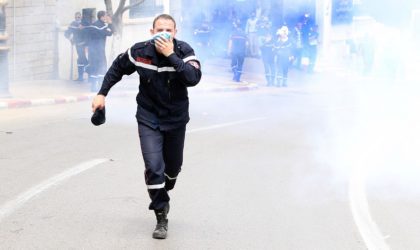 Les agents de la Protection civile manifestent à Alger