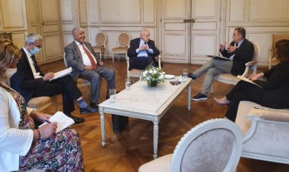 Mohamed-Antar Daoud à Bordeaux : rencontre avec le maire et la communauté algérienne