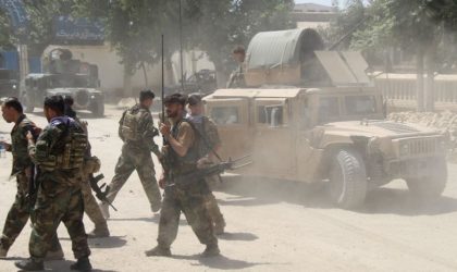 Afghanistan : défilé militaire des talibans avec du matériel américain abandonné