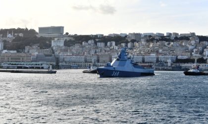 Exercice naval interarmées : un détachement de navires de guerre de la marine russe accoste au port d’Alger