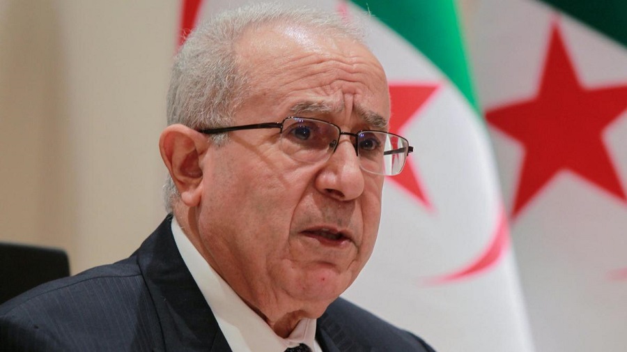 Réunion de concertation des ministres des Affaires étrangères arabes : Lamamra au Koweït