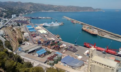 Des experts japonais visitent des ports de pêche à Skikda